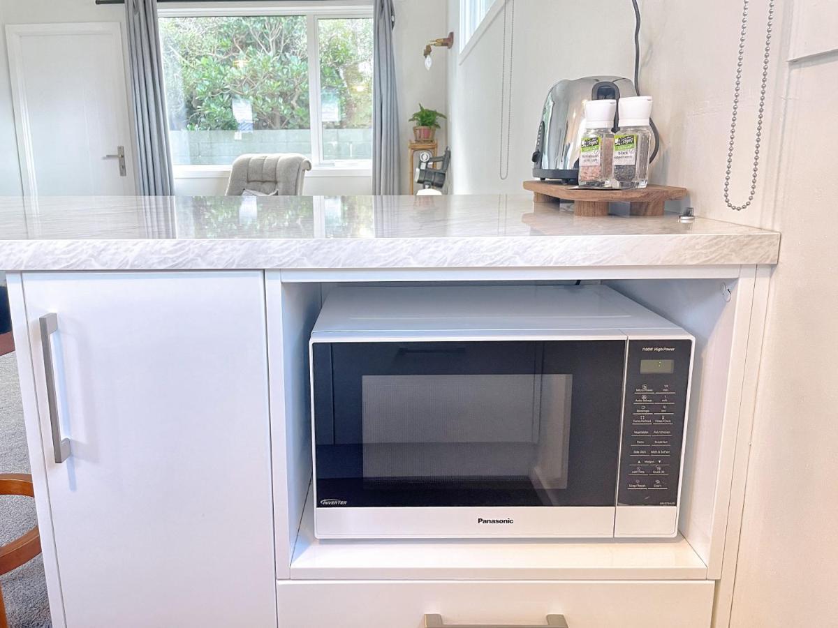 Cozy N Comfortable,5 Mins To Airport Villa Wellington Kültér fotó